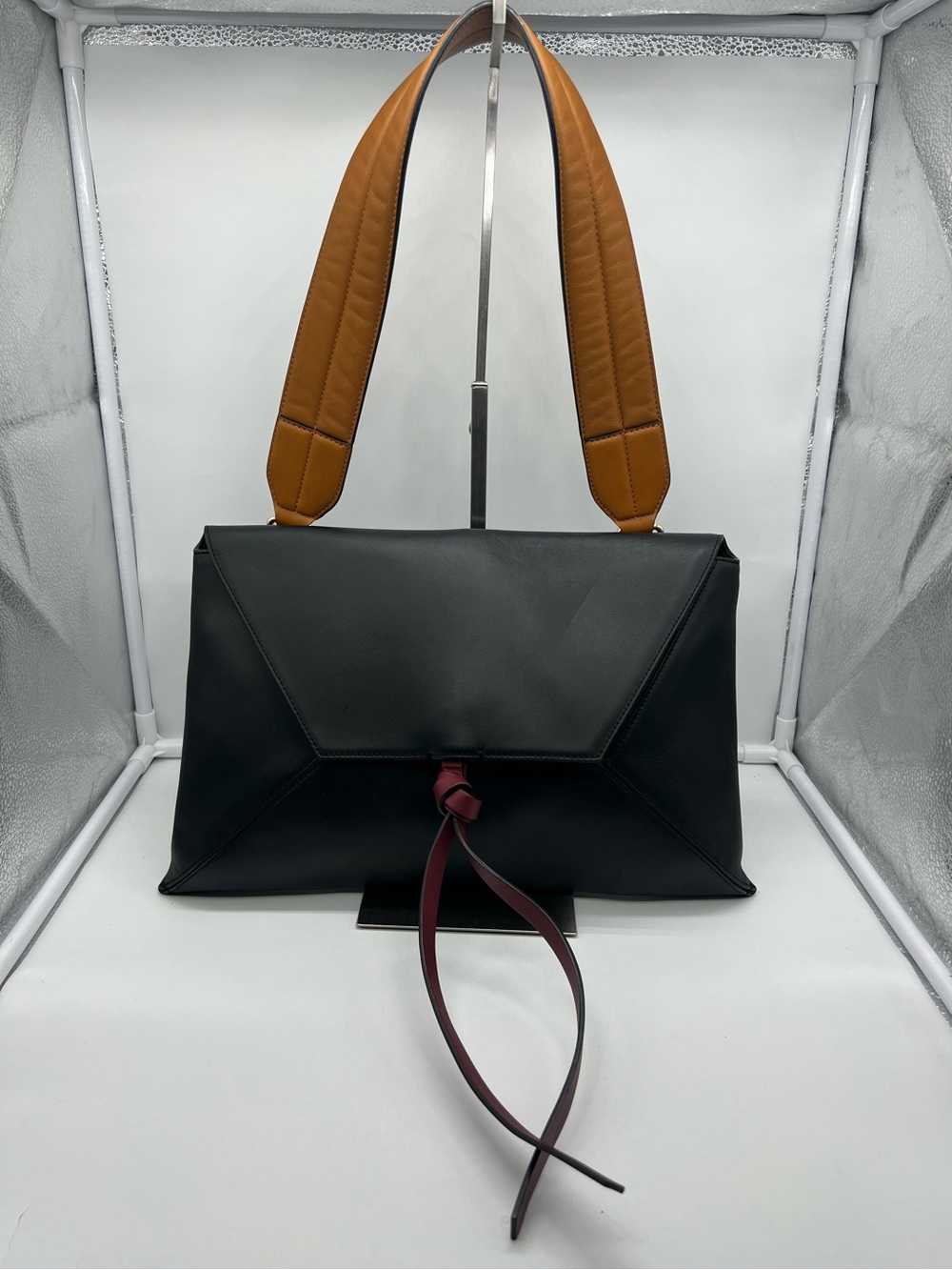 STUART WEITZMAN Large Envelope Fold Black Smooth Leather Colorblock Shoulder Bag